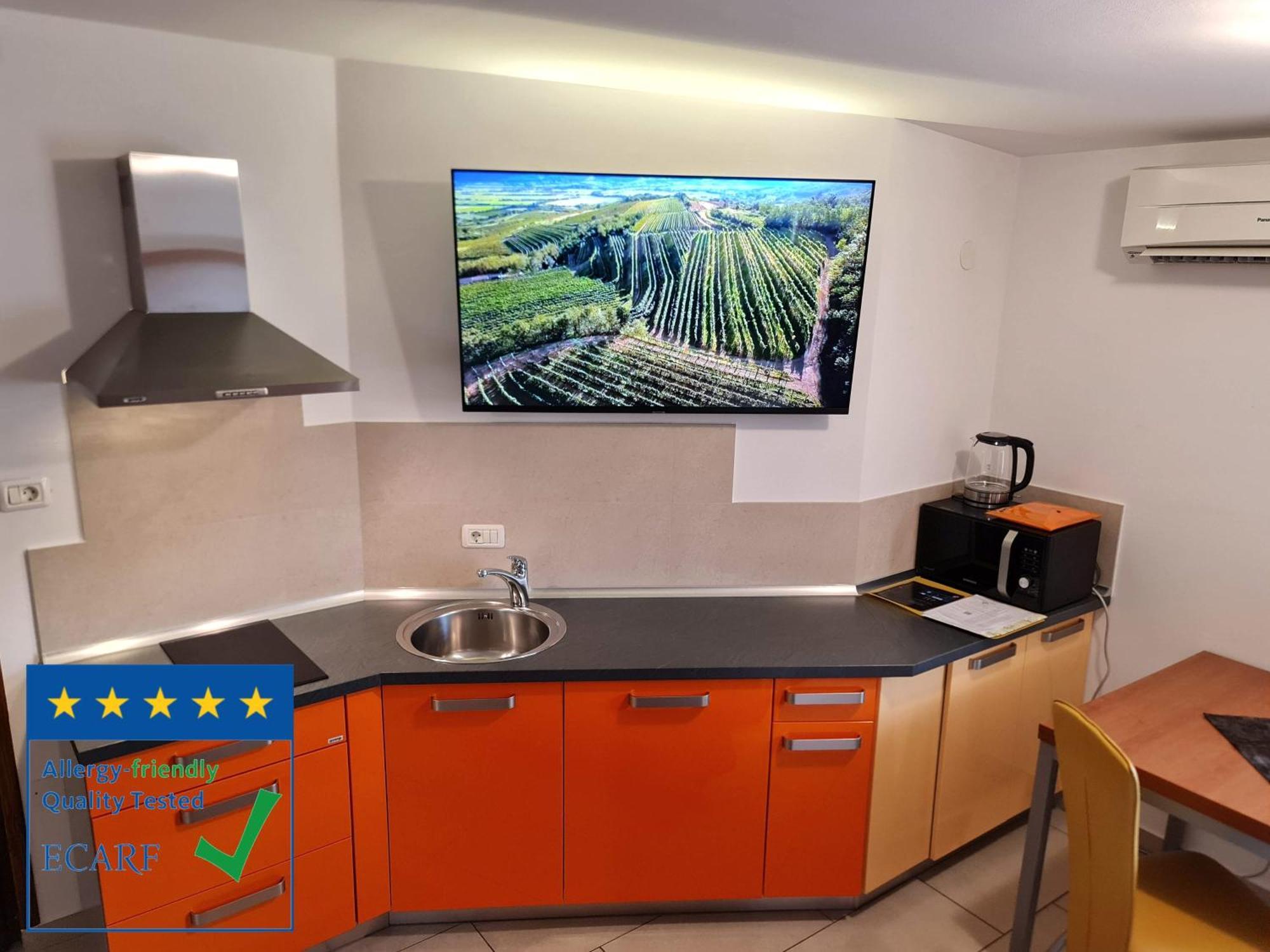 Restaurant & Apartments Getaway Pri Kobalu Vipava Εξωτερικό φωτογραφία