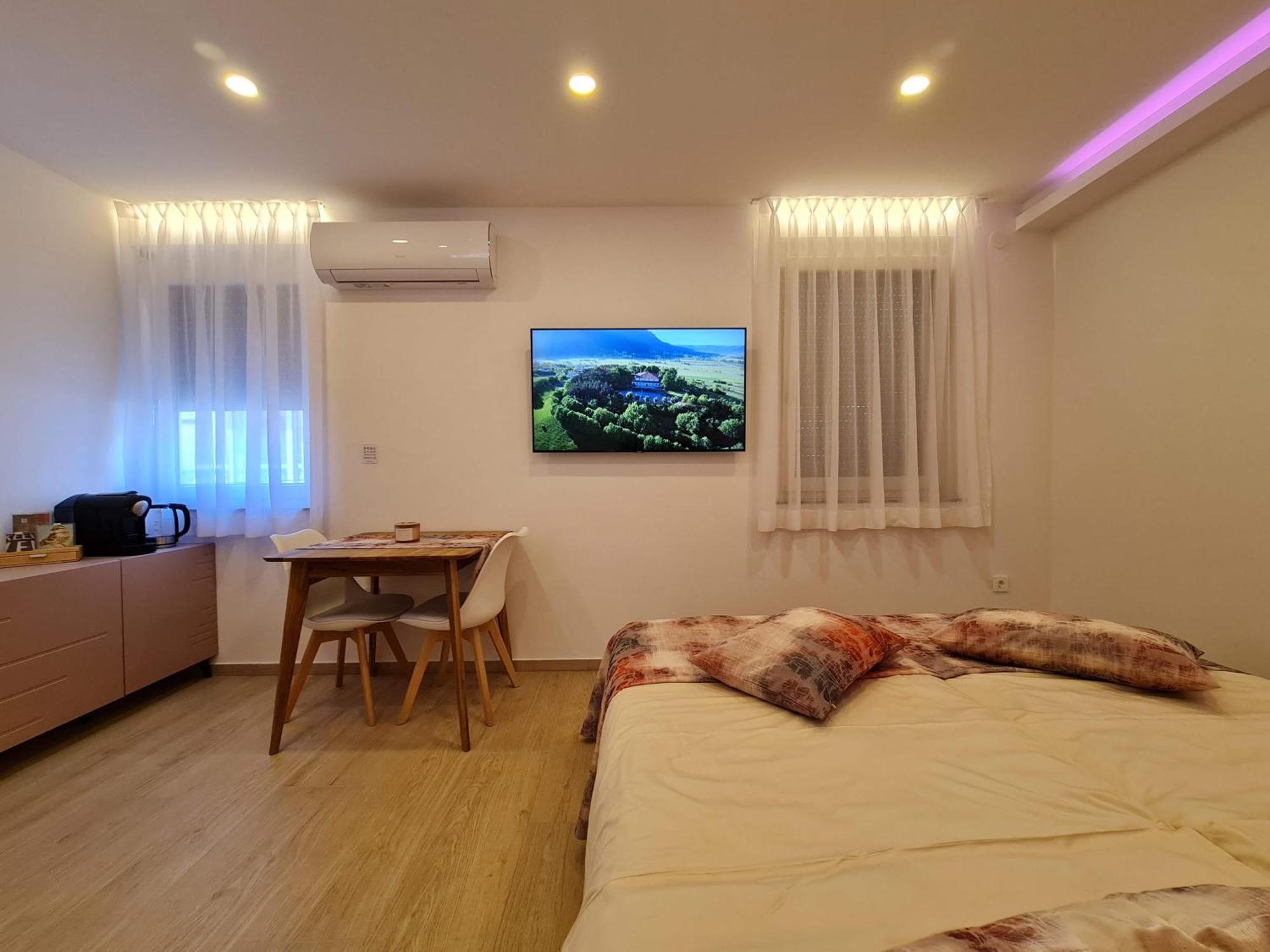 Restaurant & Apartments Getaway Pri Kobalu Vipava Δωμάτιο φωτογραφία