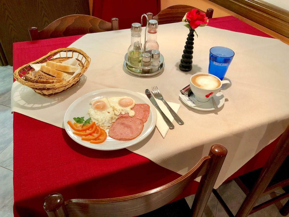 Restaurant & Apartments Getaway Pri Kobalu Vipava Εξωτερικό φωτογραφία